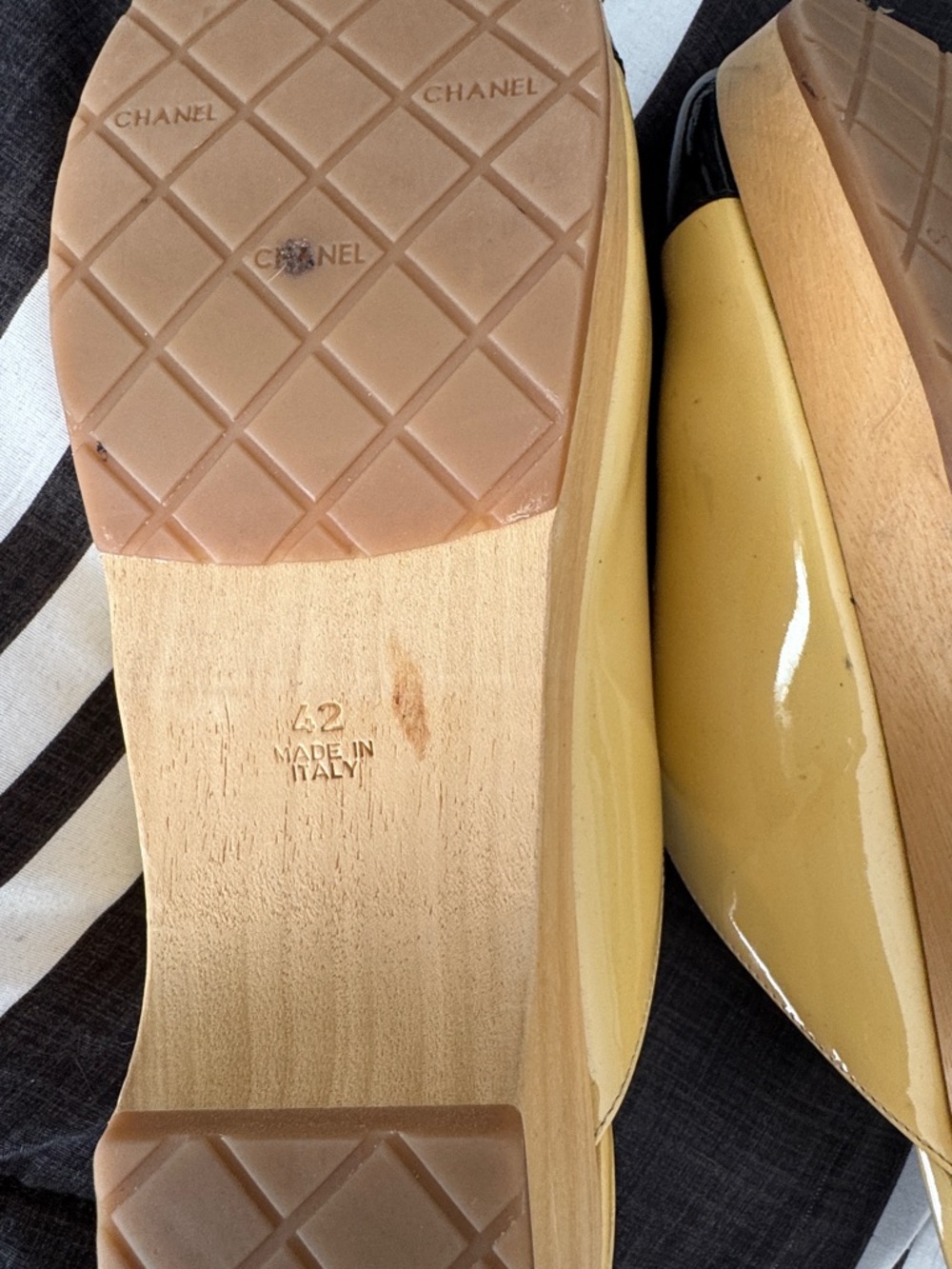 CHANEL Yellow Leather Slide Mules with Black Patent Toe - Picture 3 of 5